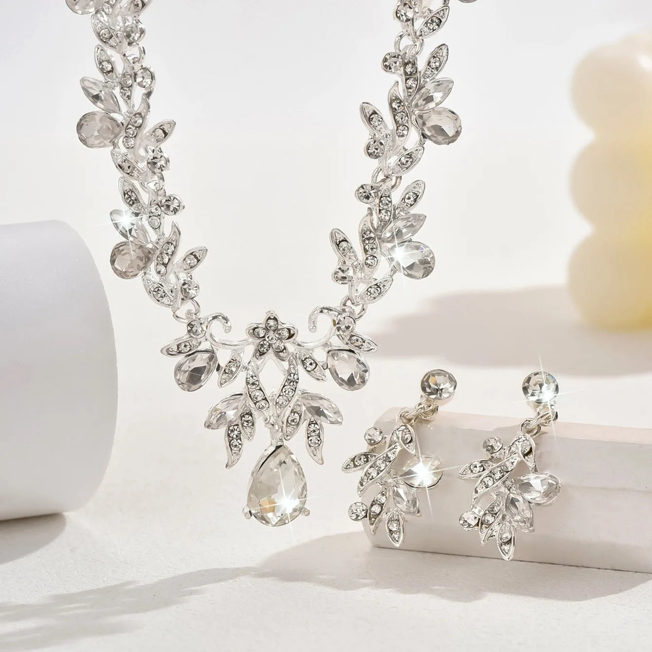 Fashion Necklace Sets for Women Waterdrop Collar Choker Necklace