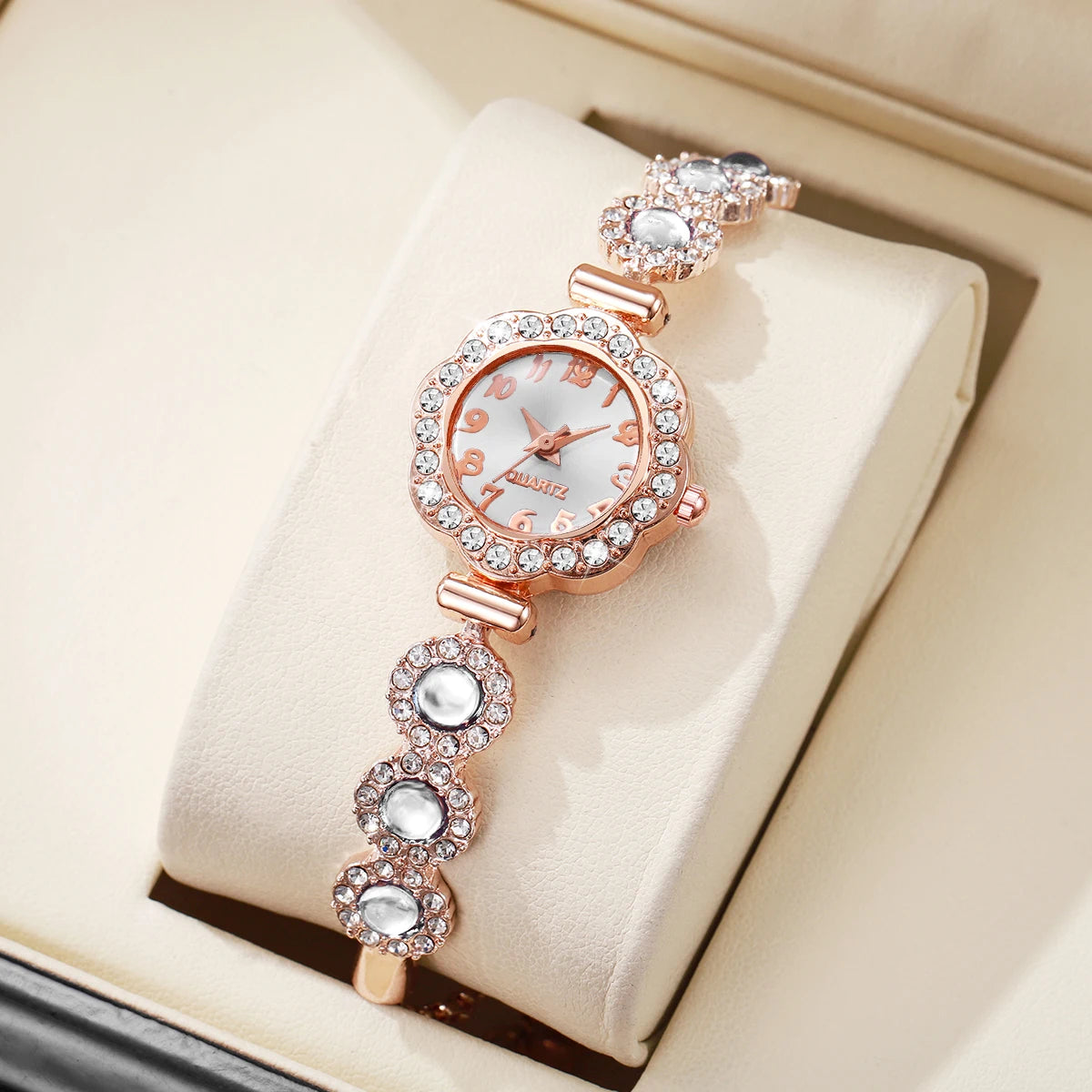 Elegant Rhinestone Bracelet Strap Women Watches Fashion