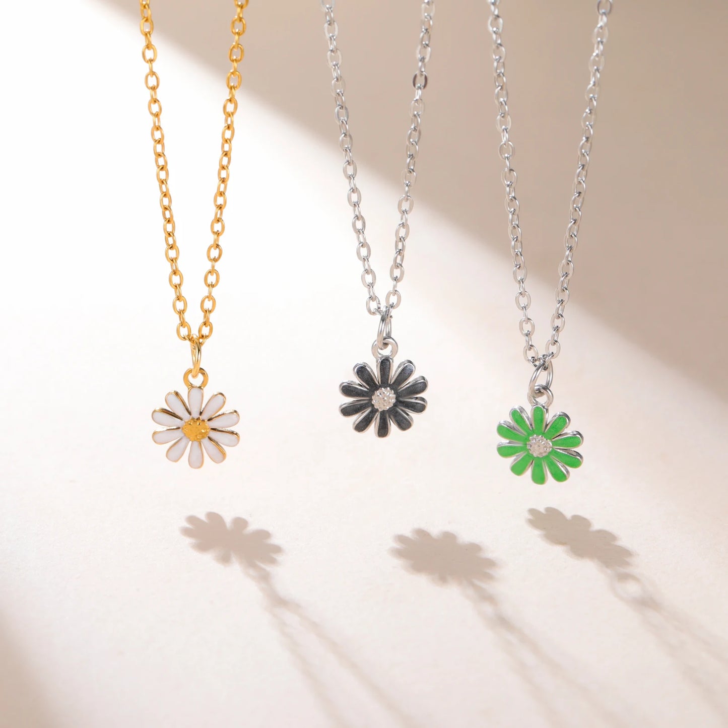 Cazador Plumeria Daisy Mini Flower Necklaces for Women