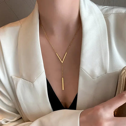 Simple V-shaped Long Sexy Clavicle Necklace Gold Color Long
