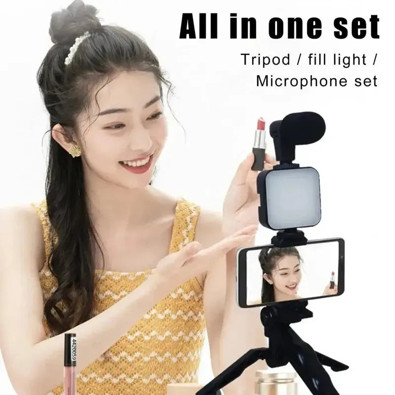 Smartphone Vlogging Kit With Tripod Phone Holder Mini Microphone