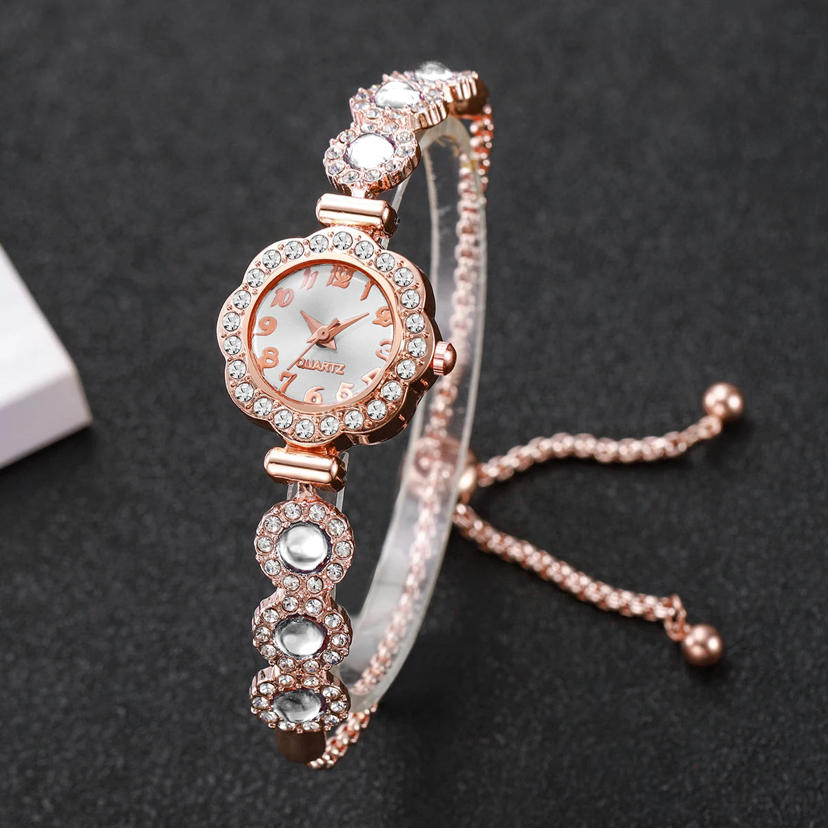 Elegant Rhinestone Bracelet Strap Women Watches Fashion
